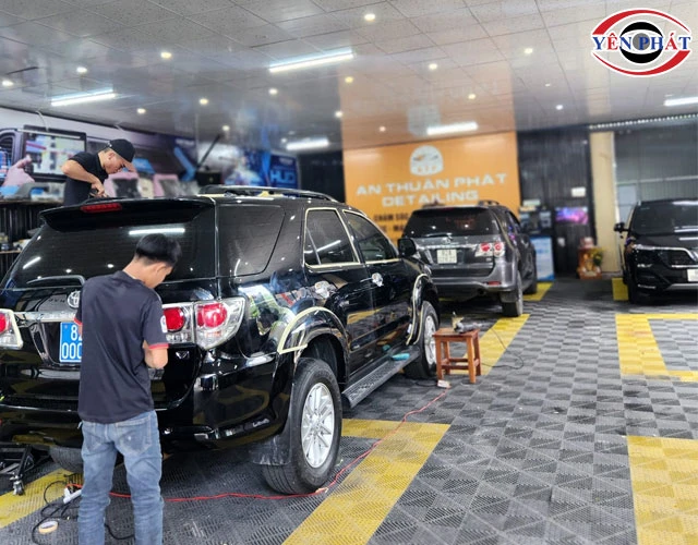 Rửa xe tại Kon Tum