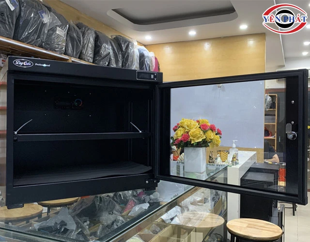 Tủ chống ẩm Dry-Cabi DHC 080 II khoang chứa rộng