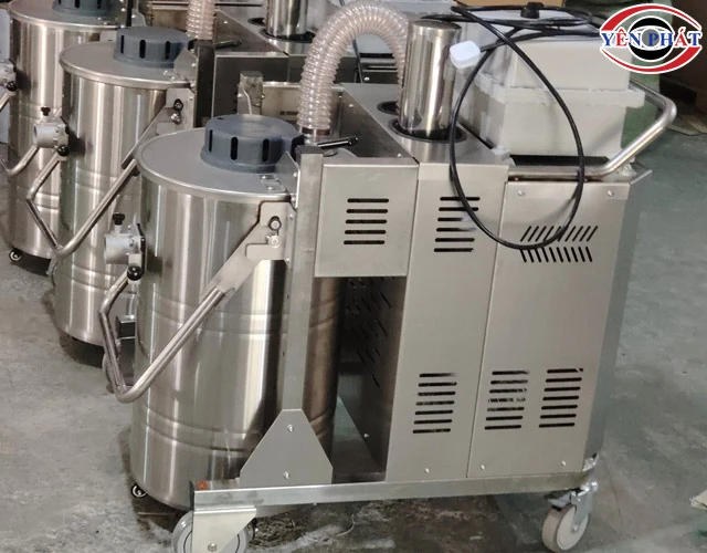 Máy hút bụi công nghiệp chịu nhiệt Kumisai KMS 01 công suất lớn