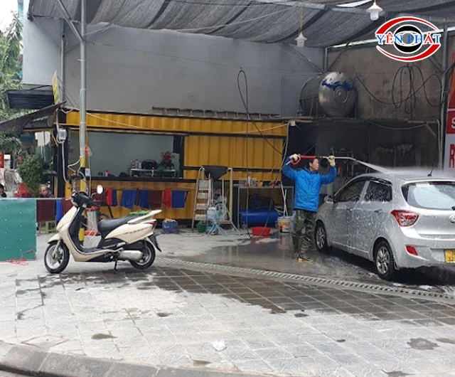 Tiệm rửa xe Long Biên Tuấn Hiển