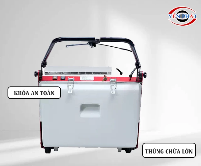 Thùng chứa lớn có chốt khóa an toàn