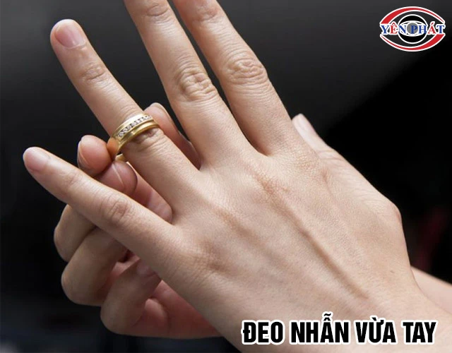 Cách đeo nhẫn không bị mất