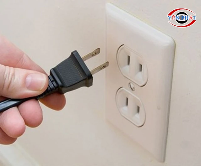 Máy phát điện bị cháy do nguồn điện chập chờn