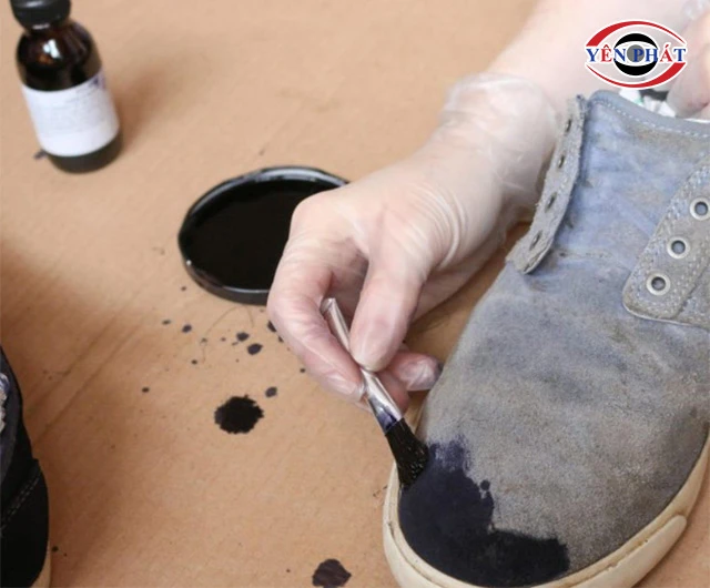 5+ Cách khắc phục giày da lộn bị bạc màu hiệu quả sau 30s