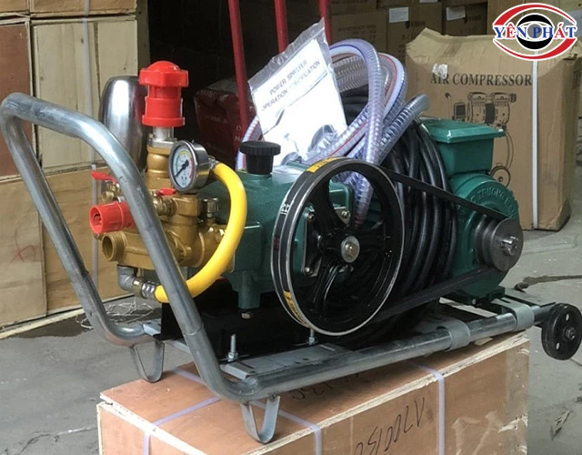 Máy rửa xe 3KW Amaxtool AM600A 