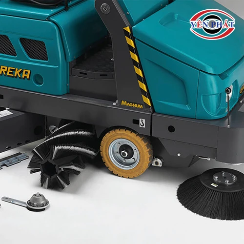 Xe quét rác đường ngồi lái công nghiệp MAGNUM HDK 6