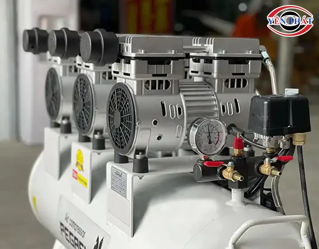 Máy nén khí không dầu giảm âm Pegasus TM-OF750x3-120L 3 đầu nén