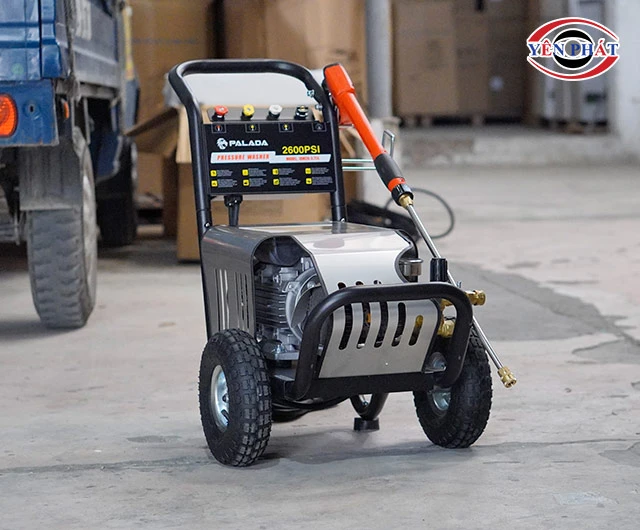 máy rửa xe palada