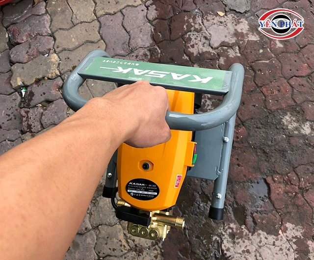 máy rửa xe Kasaki cơ động, dễ di chuyển