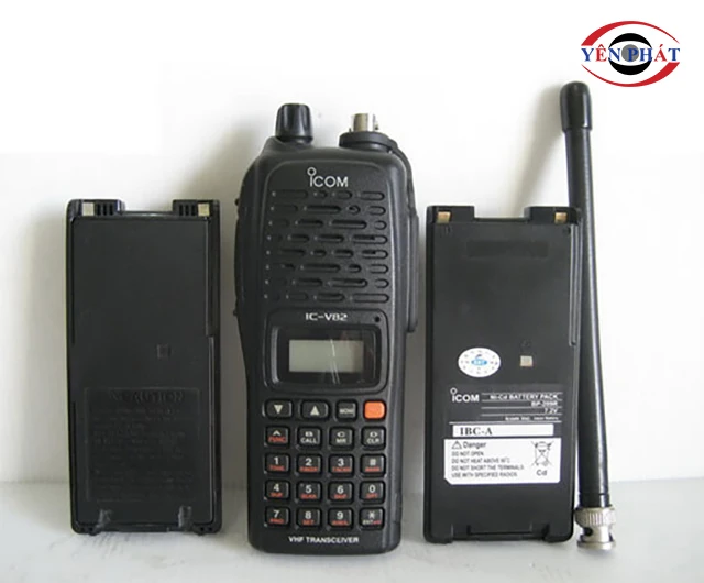ICOM IC - V82