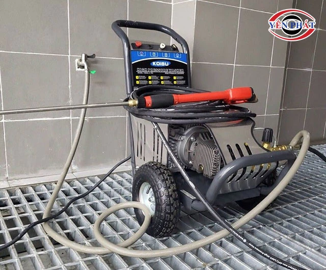 Máy rửa xe Kouritsu 18M36-7.5T4