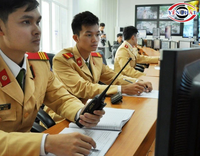 Bộ đàm công an là gì
