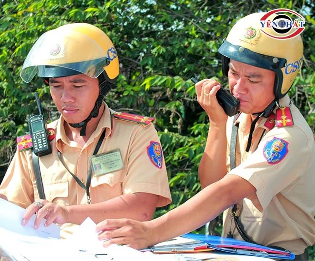 Bộ đàm cảnh sát giao thông giúp hỗ trợ tuần tra