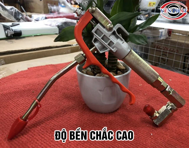 Súng bơm mỡ HCG 300 bền chắc