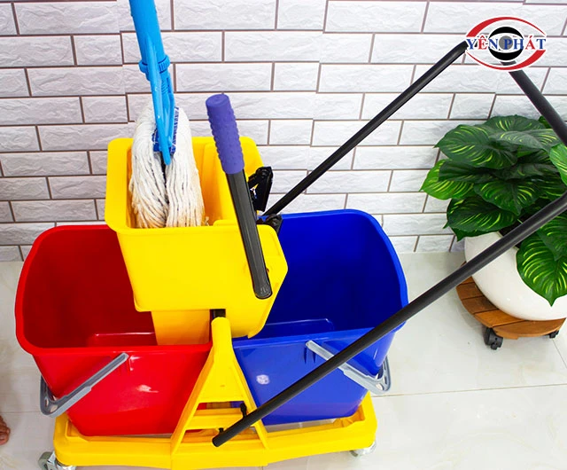 Vắt khô cây lau nhà