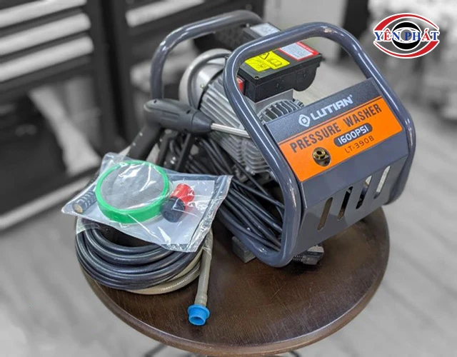 máy rửa xe Palada LT-390B 1.8KW
