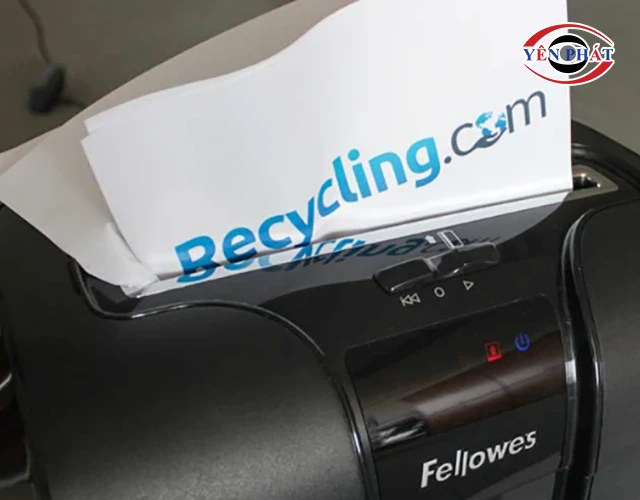  Đưa tài liệu không phù hợp vào máy 