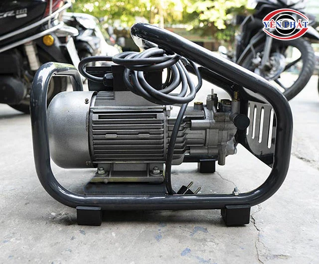 Động cơ của Kouritsu LT390B