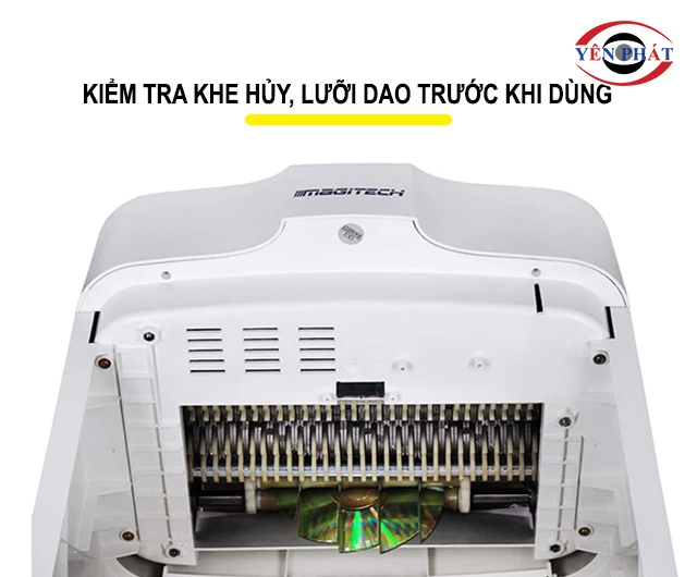 Kiểm tra khe hủy, lưỡi dao trước khi dùng