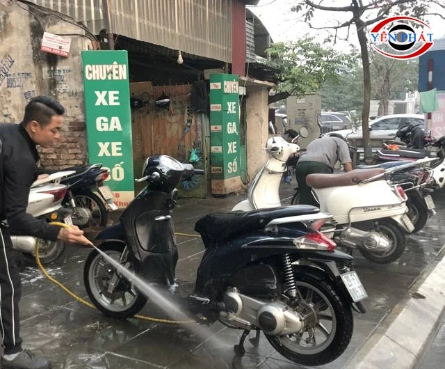 Nghề rửa xe cạnh tranh cực lớn