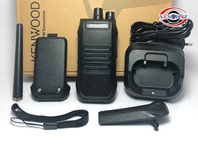 Máy bộ đàm Kenwood P802