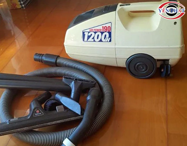 Máy hút bụi National MC-4500