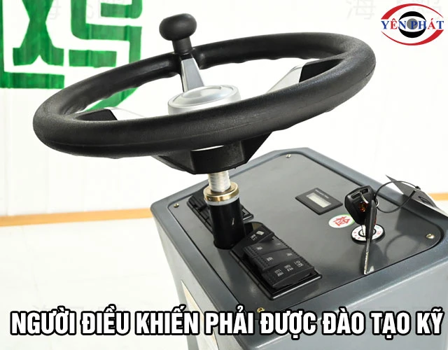 Lưu ý khi dùng xe quét rác ngồi lái Kumisai KMS 160E