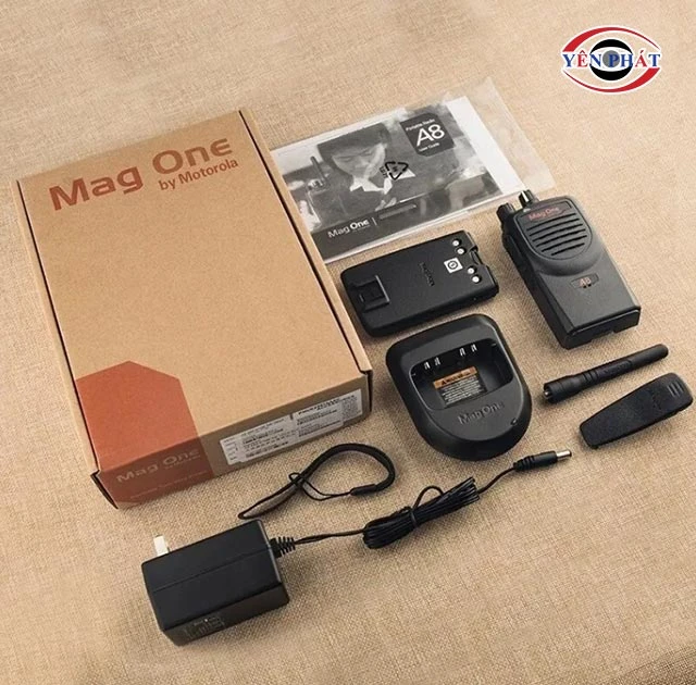 trọn bộ phụ kiện máy Motorola Mag one A8