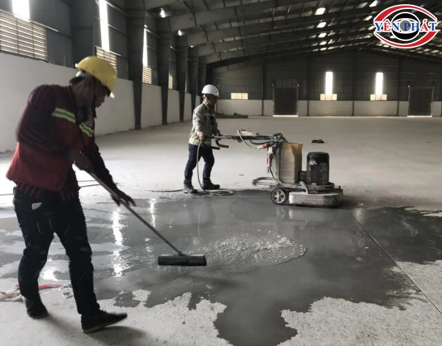 Cách đánh bóng sàn xi măng bằng máy