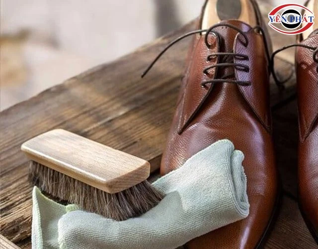 Bộ dụng cụ đánh giày bàn chả đánh giày