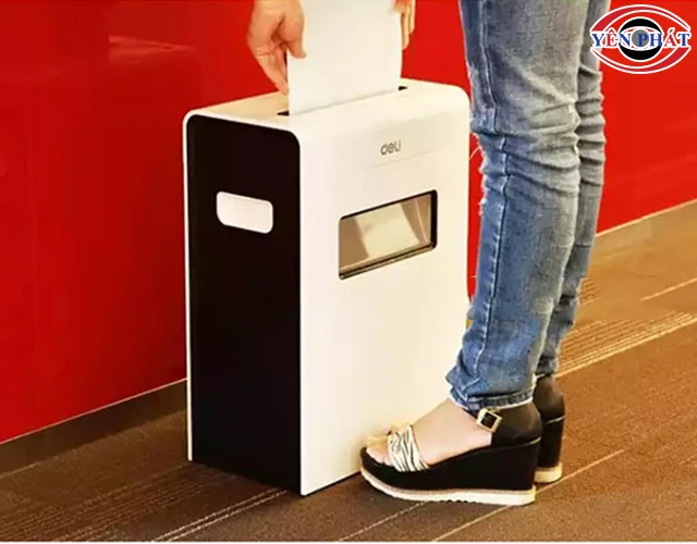 máy huỷ tài liệu Deli 9921