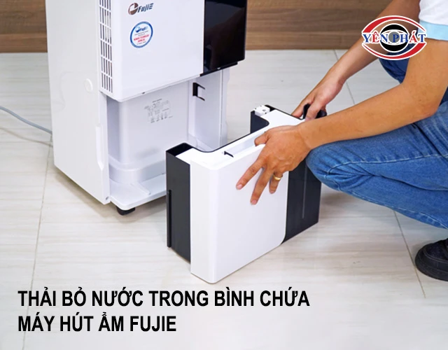 Thải bỏ nước trong bình chứa