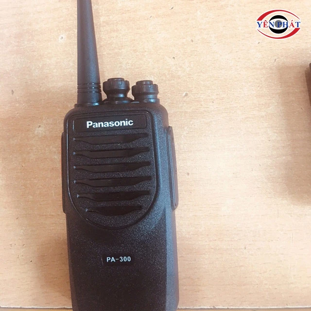 Máy bộ đàm cầm tay Panasonic PA-300