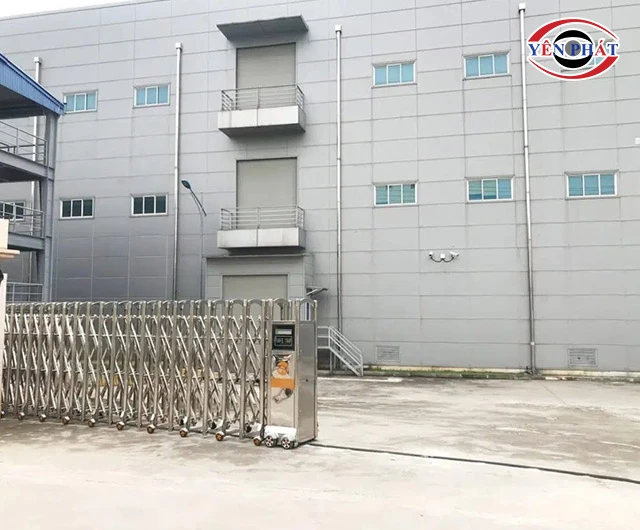 cổng xếp inox tại Vĩnh Phúc 