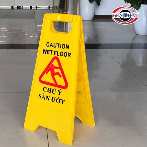 Biển báo sàn ướt 2