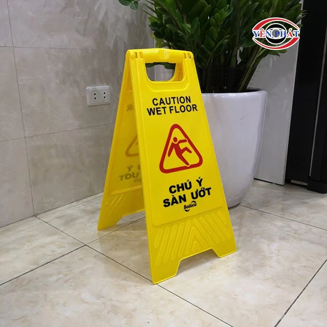 biển báo sàn ướt
