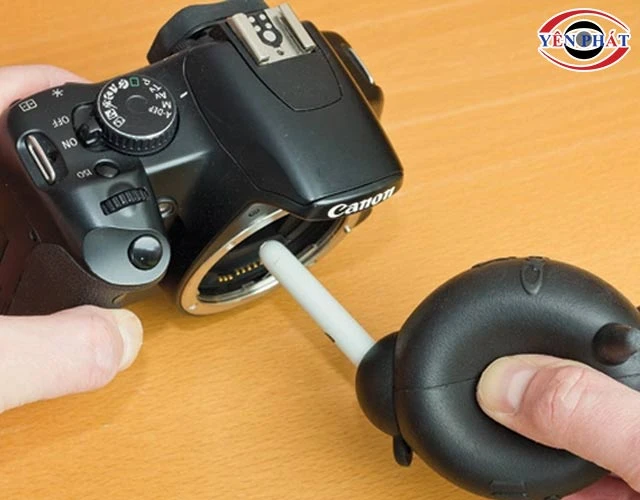 Vệ sinh máy ảnh ở Hà Nội