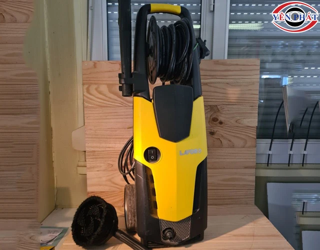 Máy rửa xe Lavor STM 150 nhỏ gọn