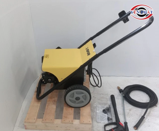 Máy rửa xe chuyên nghiệp Lavor COLUMBIA 2015