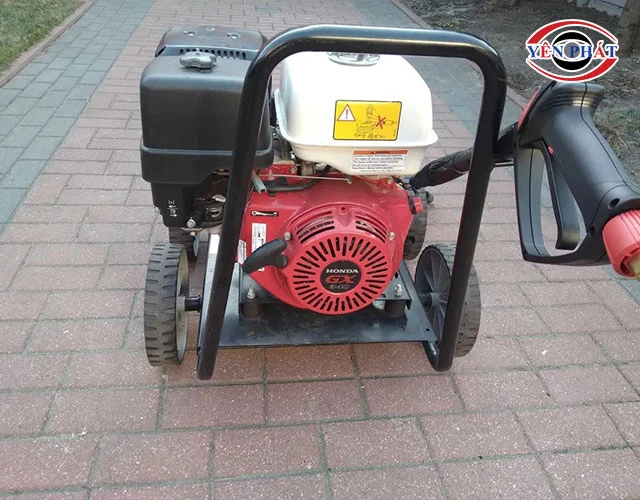  bánh xe, tay đẩy