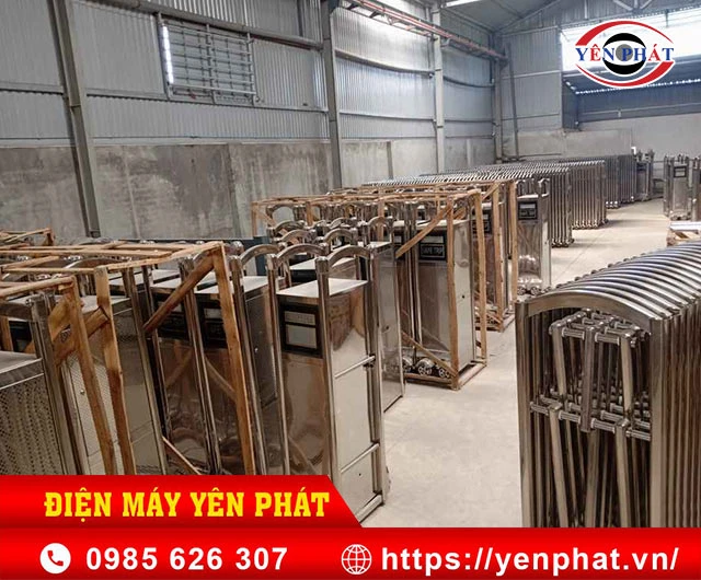 yên phát cung cấp cổng xếp inox Đà Nẵng giá rẻ