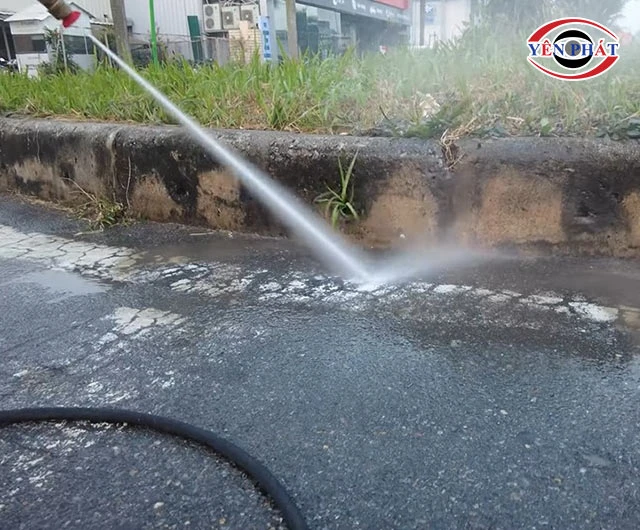 xịt rửa siêu mạnh