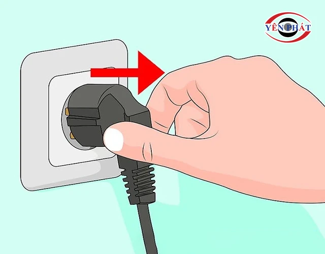 ngắt điện trước khi vệ sinh