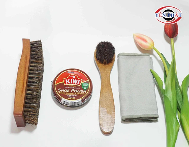 dụng cụ đánh giày da