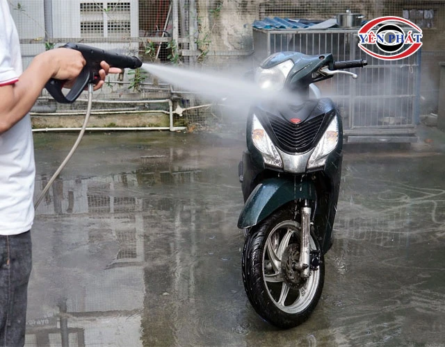 xịt rửa siêu mạnh