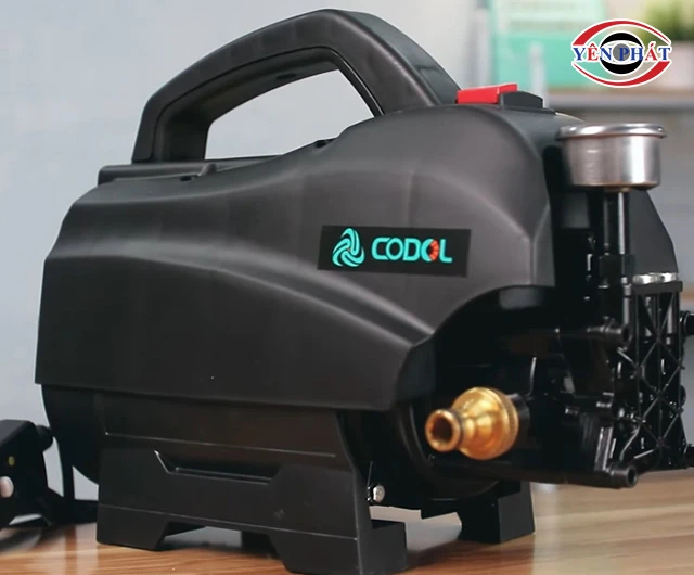 máy rửa xe Codol