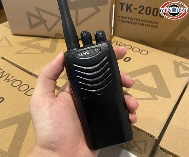 Bộ đàm đi phượt Kenwood TK-2000