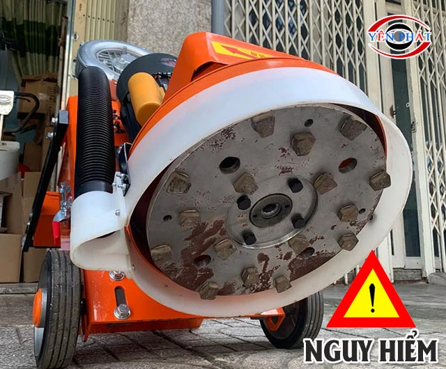 Cảnh báo nguy hiểm vận hành
