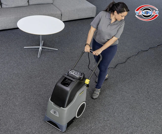 Thiết kế máy giặt thảm Karcher BRC 30/15 C