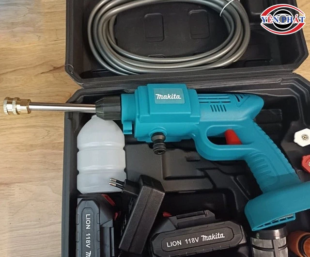 Máy rửa xe pin Nhật Bãi Makita